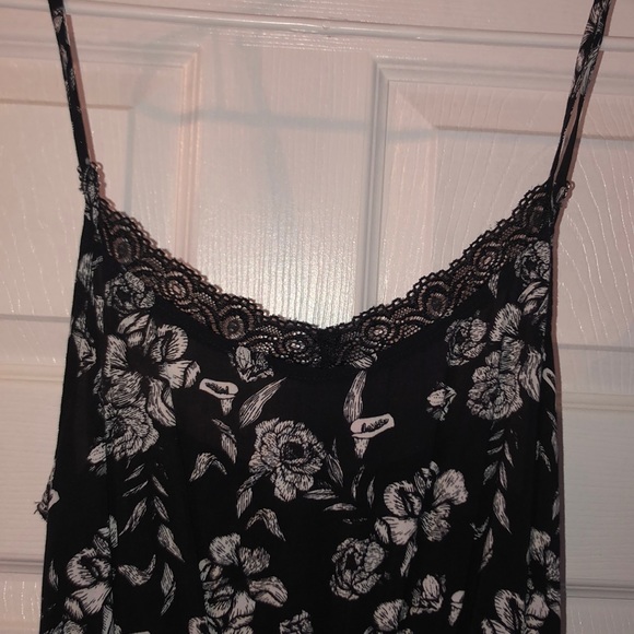 LOVELY SUMMER ROMP - Picture 3 of 3